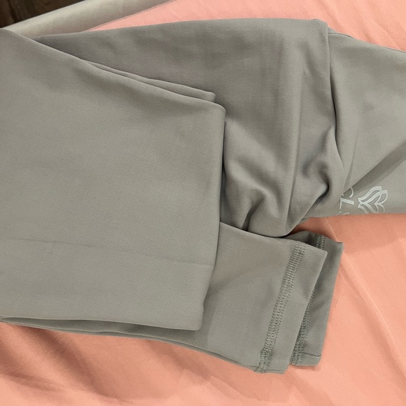 CLS leggings - Picture 3 of 3